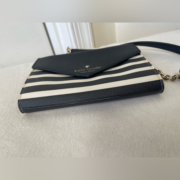 Kate Spade Striped storybook lining Small Crossbody Bag EUC - Picture 6 of 10